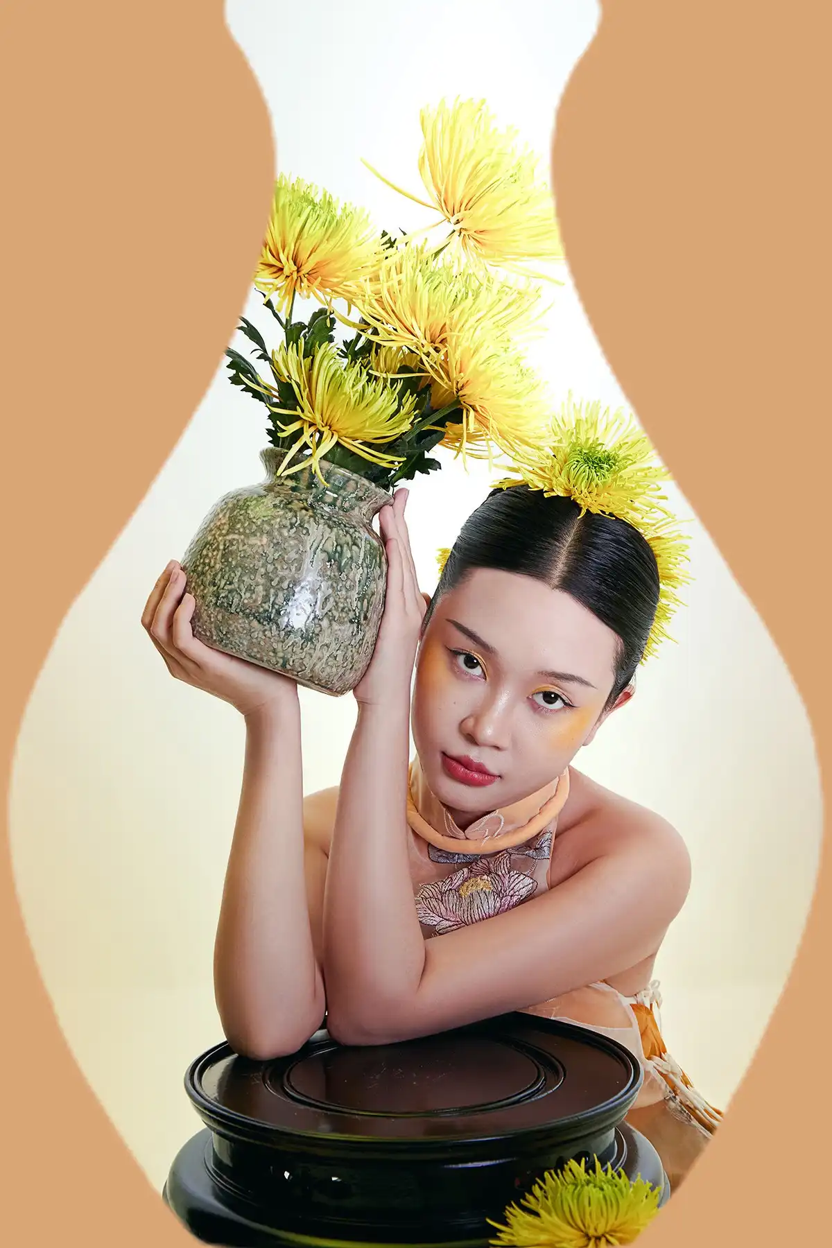 Thúy Ang không chạy theo những xu hướng nhất thời mà luôn tìm kiếm sự cân bằng giữa giá trị truyền thống và tinh thần hiện đại. 2i2a0769a.jpg